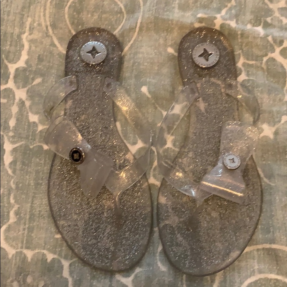 BCBGeneration flip flops